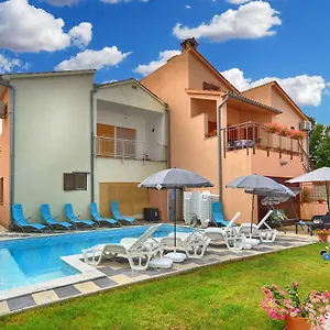 https://apartments-vili-351.in-istria.net